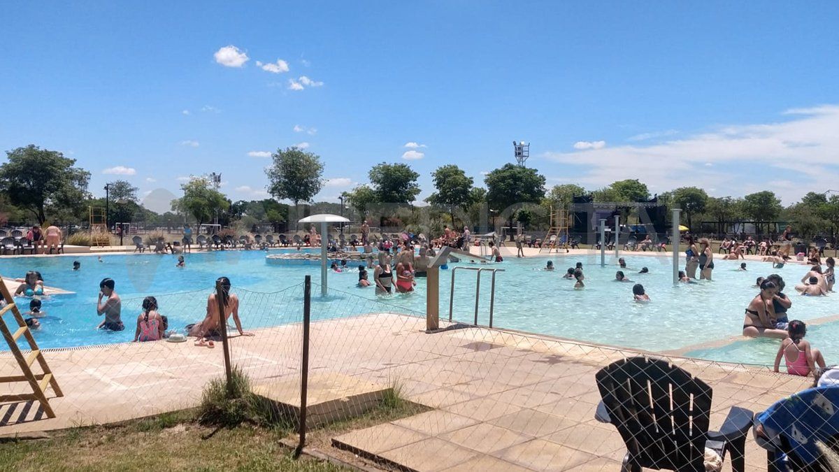 Trabajadores y afiliados a ATE celebraron allí su día en el predio UNL-ATE.