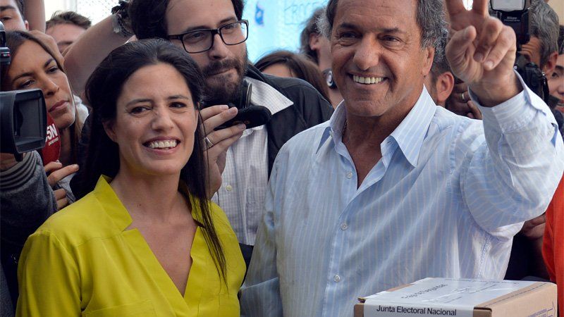 La hija de Daniel Scioli publicó una serie de enigmáticos mensajes