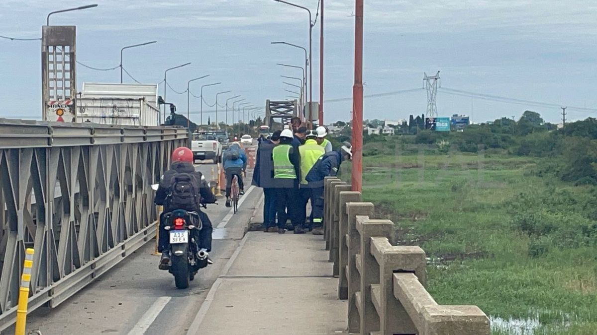 Motos, bicicletas y peatones podrán circular por el Puente Carretero, pese al corte de tránsito. Motos, bicicletas y peatones podrán circular por el Puente Carretero, pese al corte de tránsito.
