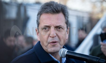El ministro de Economía de la Nación y candidato a presidente por Unión por la Patria (UxP), Sergio Massa anunció medidas para los monotributistas. El ministro de Economía de la Nación y candidato a presidente por Unión por la Patria (UxP), Sergio Massa anunció medidas para los monotributistas.
