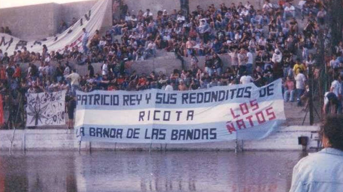 Postales ricoteras a 22 años del recital de Los Redondos en cancha de Colón