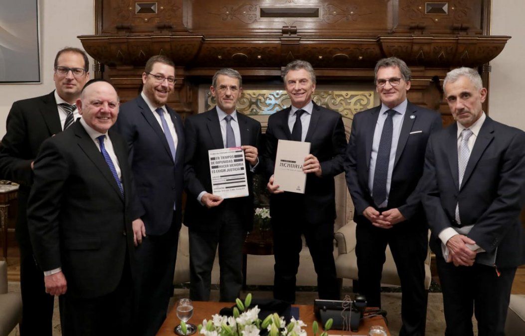 Mauricio Macri se comprometió con la AMIA