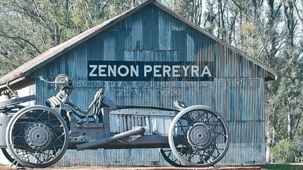 Los inmigrantes europeos trajeron a Zenón Pereyra la receta ancestral del ajenjo y una simbología masónica que todavía marca la arquitectura y los misterios de sus casonas más antiguas.