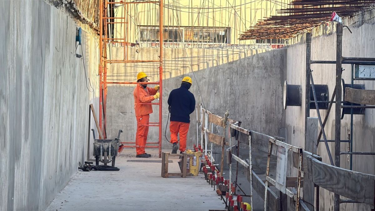 Unos 30 trabajadores volvieron a sus tareas en la obra de la planta potabilizadora de Santa Fe.