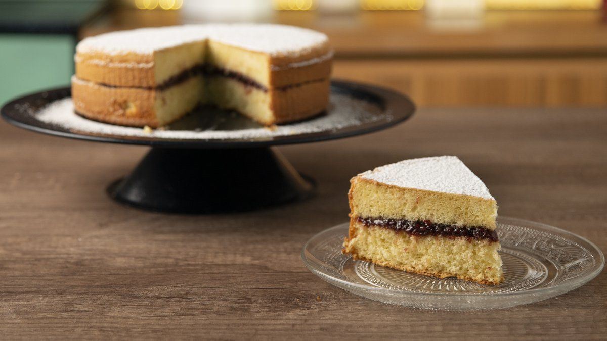 Tres bizcochuelos fáciles y baratos para hacer con los niños en casa