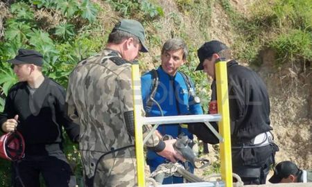 Año 2010- Buzos tácticos colaboraban con la limpieza del Arroyo Ludueña Año 2010- Buzos tácticos colaboraban con la limpieza del Arroyo Ludueña