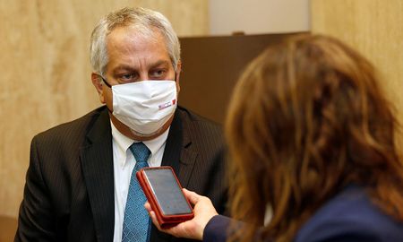 El canciller Lior Haiat calificó cómo “doble crímenes de guerra” los ataques de Hamas. El canciller Lior Haiat calificó cómo “doble crímenes de guerra” los ataques de Hamas.
