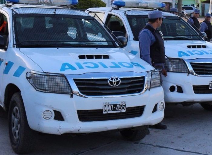 Luego de la fuga del oficial, se decidió separar del cargo a todo el personal de guardia de la subcomisaría. 