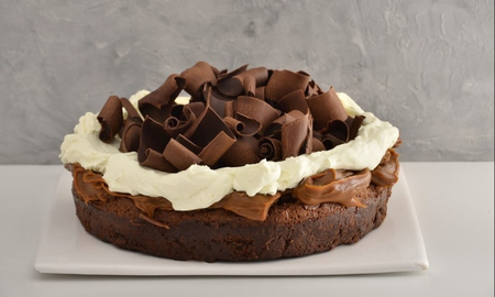 Con técnicas simples y algunos cuidados básicos, es posible derretir chocolate de manera uniforme, sin grumos ni quemaduras, para lograr postres con mejor textura, brillo y sabor. Con técnicas simples y algunos cuidados básicos, es posible derretir chocolate de manera uniforme, sin grumos ni quemaduras, para lograr postres con mejor textura, brillo y sabor.