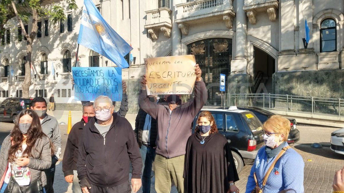 Exigieron las escrituras de los terrenos que compraron en la ciudad de Recreo.