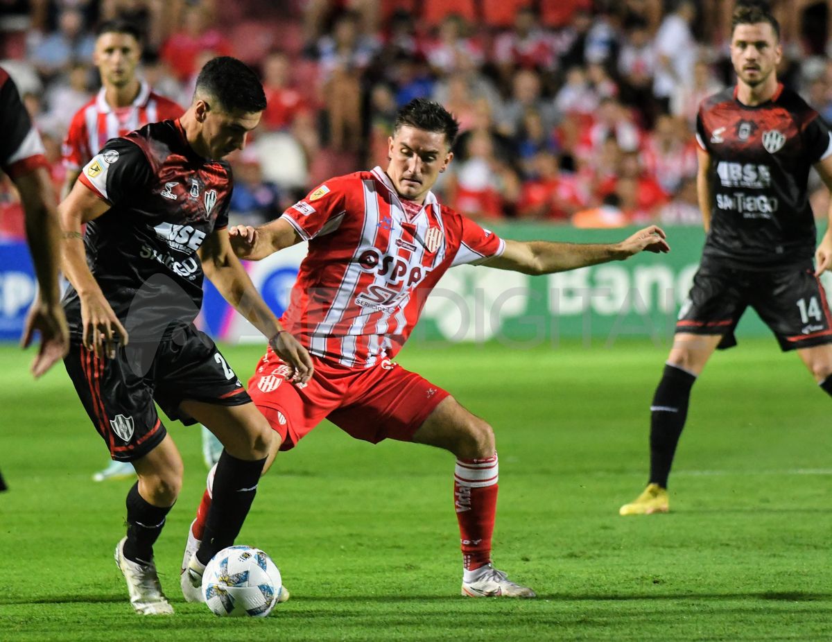 Unión ya juega ante Central Córdoba en el 15 de Abril.