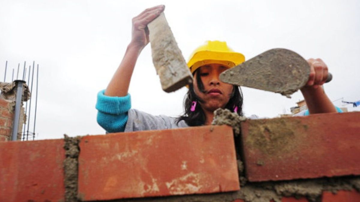 El programa Producir está destinado a fortalecer la independencia económica de mujeres y LGBTI+ que atraviesen o hayan estado en situaciones de violencia de género.