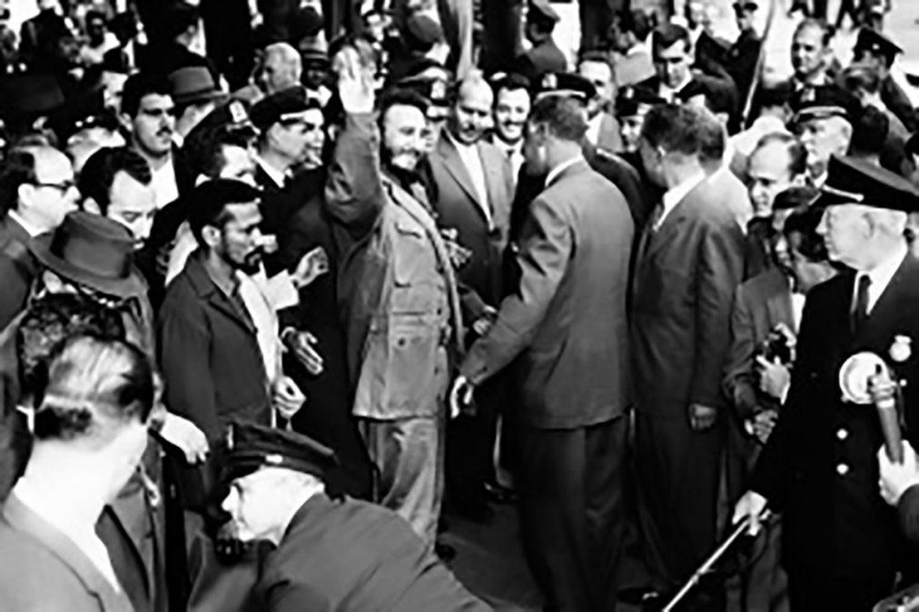 Lo primero que hace Fidel Castro luego del triunfo de la Revolución es viajar a Estados Unidos.