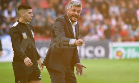 Gustavo Munúa lamentó la falta de contundencia de Unión luego del empate sin goles con Aldosivi por la Liga Profesional de Fútbol. Gustavo Munúa lamentó la falta de contundencia de Unión luego del empate sin goles con Aldosivi por la Liga Profesional de Fútbol.