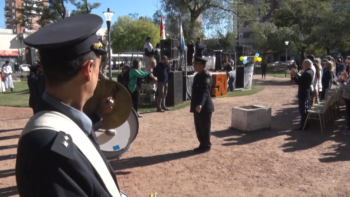Los festejos se concretaron en la plaza España