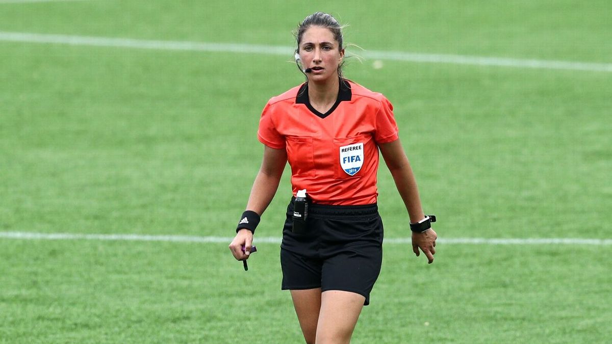 María Laura Fortunato será árbitra principal en el Mundial Australia-Nueva Zelanda 2023.