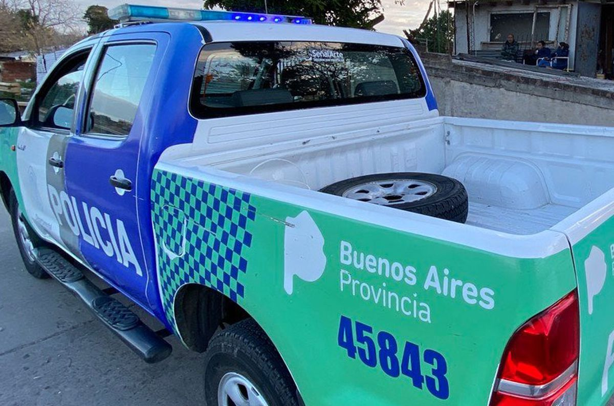 Un joven de 29 años fue a buscar al presunto ladrón tras ver las cámaras de seguridad.