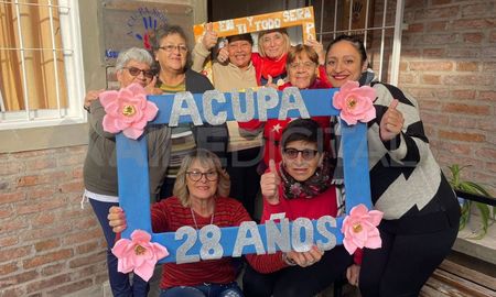 Acupa cumplió 28 años realizando cuidados paliativos a pacientes oncológicos en Santa Fe. Acupa cumplió 28 años realizando cuidados paliativos a pacientes oncológicos en Santa Fe.
