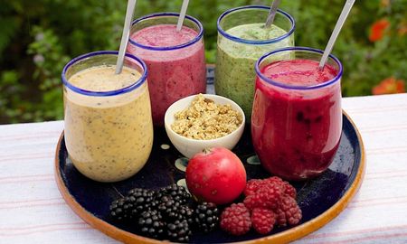 Cómo hacer smoothie bowl de frutos rojos Cómo hacer smoothie bowl de frutos rojos
