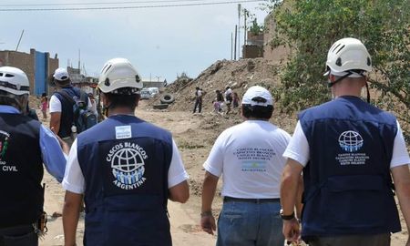 El Gobierno argentino donó a Turquía un cargamento de colchones, sábanas, frazadas y botas de lluvia. El Gobierno argentino donó a Turquía un cargamento de colchones, sábanas, frazadas y botas de lluvia.