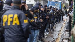 Se acabaron los piquetes y vamos a actuar una y otra vez contra quienes tiren piedras, dijo la ministra de Seguridad, Patricia Bullrich.  Se acabaron los piquetes y vamos a actuar una y otra vez contra quienes tiren piedras, dijo la ministra de Seguridad, Patricia Bullrich.