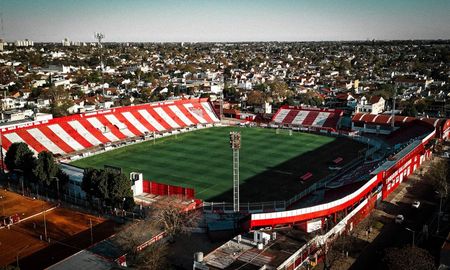 Colón visitará a Los Andes en Buenos Aires por la Primera Nacional y es casi un hecho que solamente habrá público local. Colón visitará a Los Andes en Buenos Aires por la Primera Nacional y es casi un hecho que solamente habrá público local.