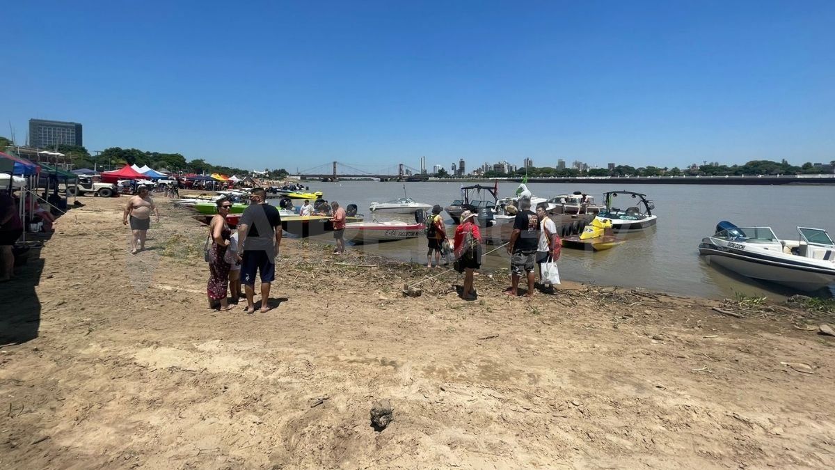 Ka Laguna Setúbal es el epicentro de una celebración que incluye lanchas clásicas