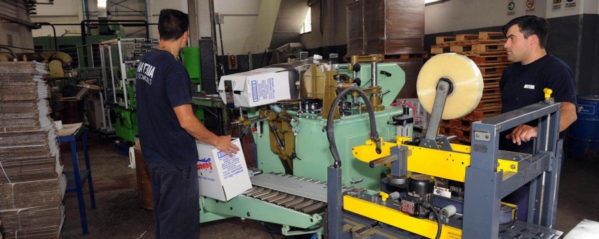 Las PyMes deben ser creativas para encontrar soluciones innovadoras, diversificar sus ofertas y adaptarse a las demandas del mercado. Las PyMes deben ser creativas para encontrar soluciones innovadoras, diversificar sus ofertas y adaptarse a las demandas del mercado.