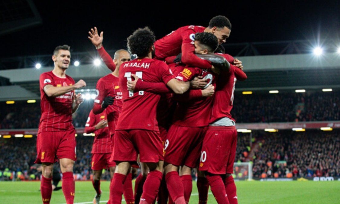 Liverpool se consagró campeón de la Premier sin jugar por la caída de Manchester City