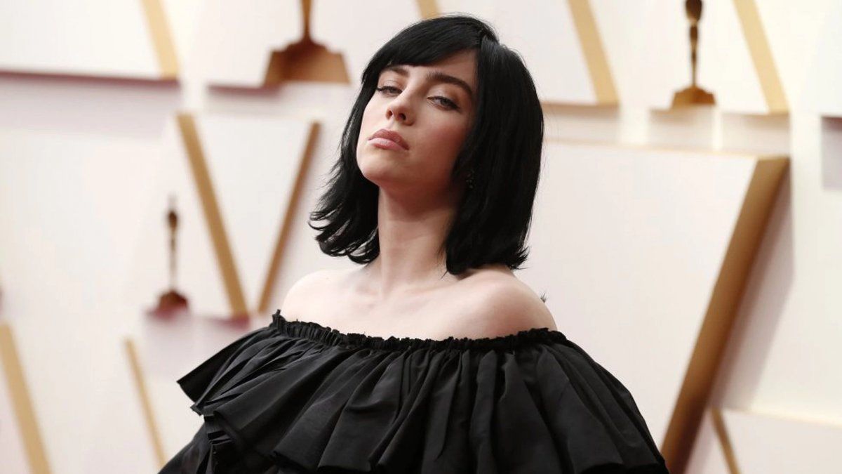 Billie Eilish habló por primera vez sobre cómo es vivir con Síndrome de Tourette