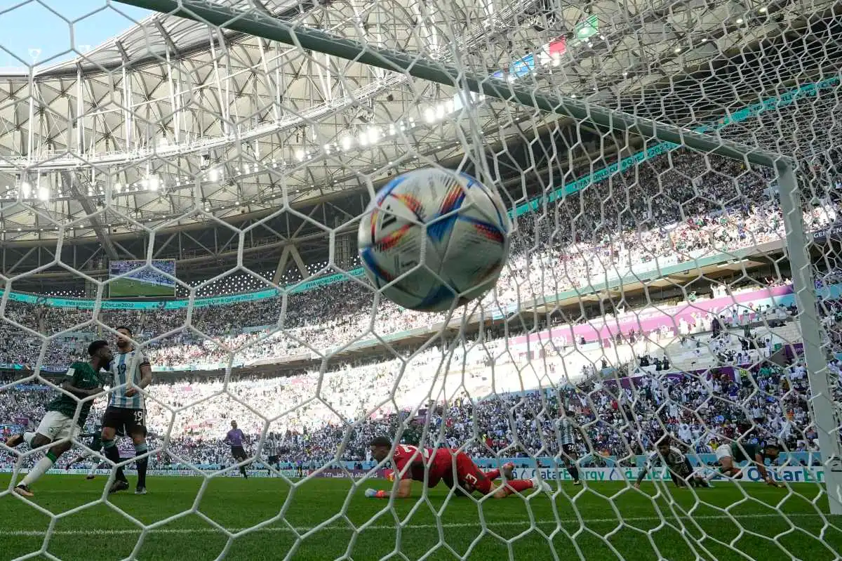 Con el segundo gol, Arabia Saudita selló el destino final del partido.