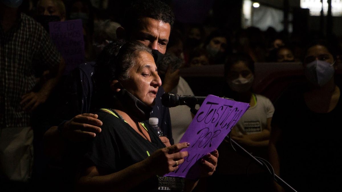 La mamá y uno de los hermanos de Emilce tomaron la palabra en la marcha organizada en Gualeguay, en pedido de esclarecimiento y justicia por la muerte de Miriam Emilce Sombo.