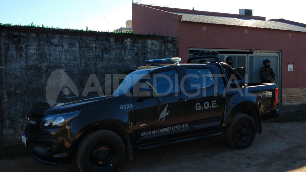 En los allanamientos, los investigadores secuestraron elementos relevante para la causa.