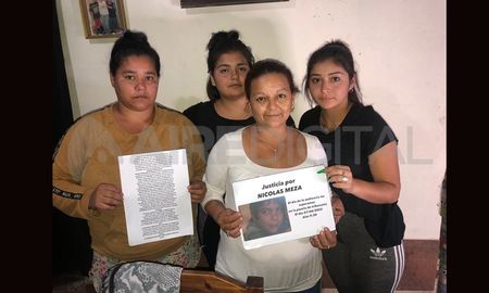 La familia de Nicolás se manifestará el jueves próximo en la puerta de Tribunales en rechazo al beneficio que le otorgarán a González. La familia de Nicolás se manifestará el jueves próximo en la puerta de Tribunales en rechazo al beneficio que le otorgarán a González.