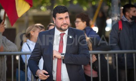 “Sabemos que tenemos que poner más esfuerzos como legisladores nacionales. Nosotros acompañamos al gobernador en los reclamos que tengamos que hacer, pero también es necesario proponer medidas para cambiarle la vida a la gente”, dijo Cleri. “Sabemos que tenemos que poner más esfuerzos como legisladores nacionales. Nosotros acompañamos al gobernador en los reclamos que tengamos que hacer, pero también es necesario proponer medidas para cambiarle la vida a la gente”, dijo Cleri.