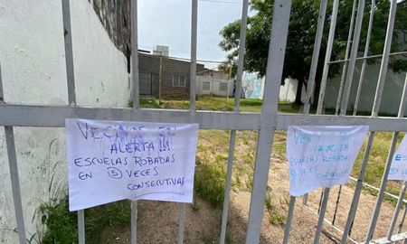 La escuela de barrio sur de Santa Fe sufrió cinco robos consecutivos. La escuela de barrio sur de Santa Fe sufrió cinco robos consecutivos.