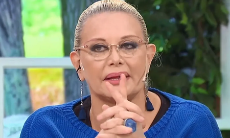 Carmen Barbieri demostró que no tiene cirugías con un primer plano. Carmen Barbieri demostró que no tiene cirugías con un primer plano.
