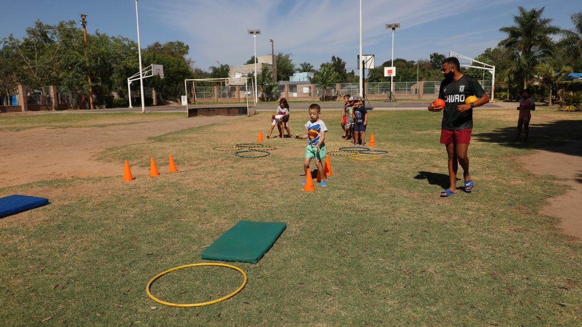 Más de 40.000 alumnos y alumnas de Santa Fe participarán de Verano Activo 2023.