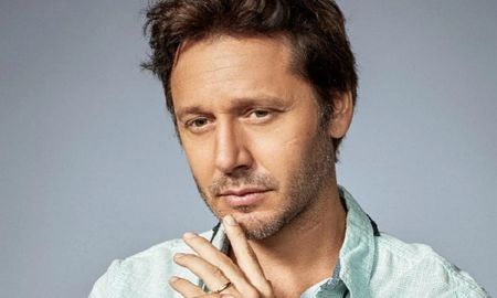El actor chileno, Benjamín Vicuña, se reencontró con sus hijos en la capital española, en donde la China Suárez se encuentra trabajando. El actor chileno, Benjamín Vicuña, se reencontró con sus hijos en la capital española, en donde la China Suárez se encuentra trabajando.