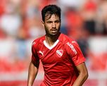 Juan Sánchez Miño se decantó por Colón y será el segundo refuerzo para Julio César Falcioni. Juan Sánchez Miño se decantó por Colón y será el segundo refuerzo para Julio César Falcioni.