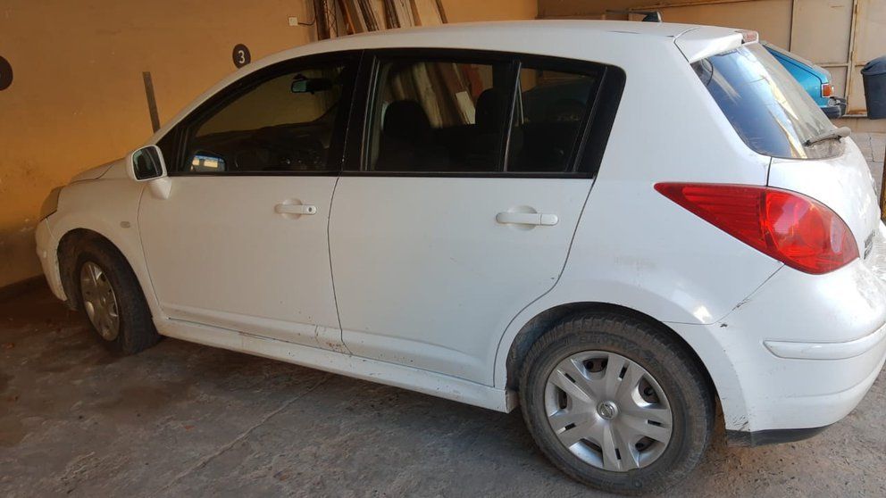 El auto con el que circulaba el acusado y que pertenecía a la víctima. Foto: Infobae