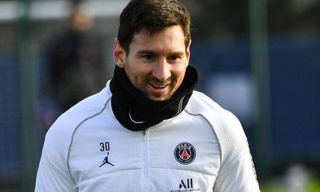 Lionel Messi entrenó este jueves con Paris Saint-Germain y el domingo puede jugar en el partido frente a Reims, por la Ligue 1 de Francia. Lionel Messi entrenó este jueves con Paris Saint-Germain y el domingo puede jugar en el partido frente a Reims, por la Ligue 1 de Francia.