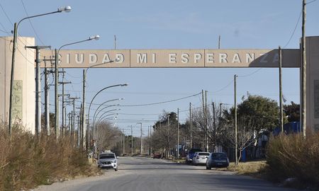 El barrio cordobés Ciudad Mi Esperanza fue cerrado por un nuevo caso de coronavirus. El barrio cordobés Ciudad Mi Esperanza fue cerrado por un nuevo caso de coronavirus.