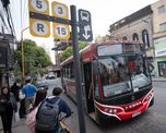Las empresas pagaron los sueldos y se desactivó el paro de colectivos en Santa Fe. Las empresas pagaron los sueldos y se desactivó el paro de colectivos en Santa Fe.