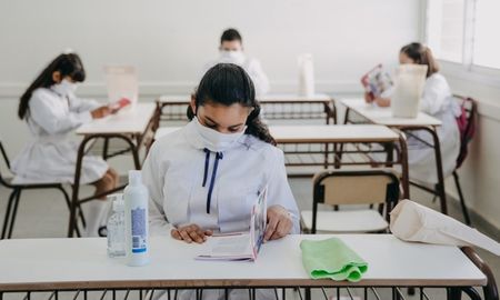 El consejo asesor para la planificación del regreso presencial a las aulas se reunirá el miércoles para debatir las variables de adaptación que se tomarán en cuenta y, una vez que se llegue a un acuerdo, someterlo a la aprobación de las provincias en el marco del Consejo Federal.