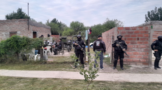 Secuestraron cocaína, marihuana, armas y elementos de fraccionamiento en los operativos.