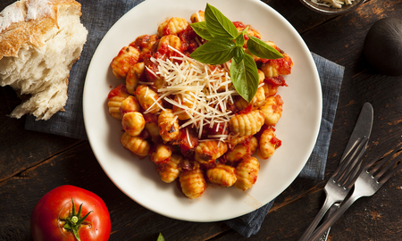 Receta de ñoquis de papa con salsa de bolognesa Receta de ñoquis de papa con salsa de bolognesa