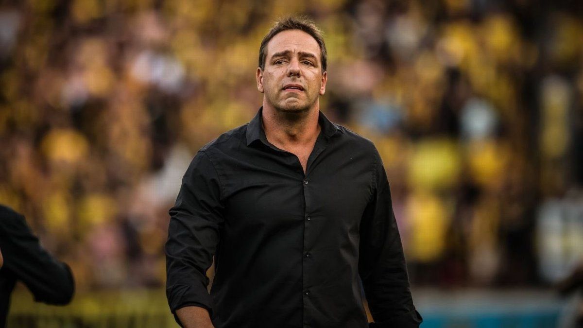 Ignacio Ruglio, presidente de Peñarol de Montevideo, adelantó que le propondrán a la AFA participar de la Copa Argentina junto con Nacional.