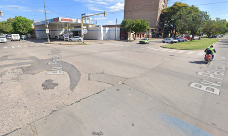 Detuvieron a un prófugo de la Justicia en plena calle, en Santa Fe. Detuvieron a un prófugo de la Justicia en plena calle, en Santa Fe.