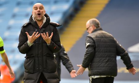 Marcelo Bielsa logró el primer triunfo de su carrera como entrenador frente a Pep Guardiola en cinco encuentros. Marcelo Bielsa logró el primer triunfo de su carrera como entrenador frente a Pep Guardiola en cinco encuentros.